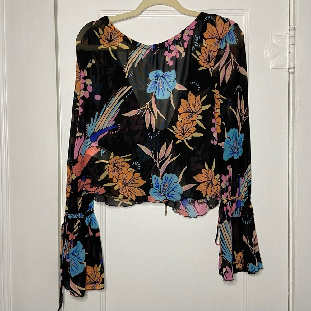 Free People Of Paradise Black Floral Sheer Crop Top size Small NEW - Picture 8 of 15